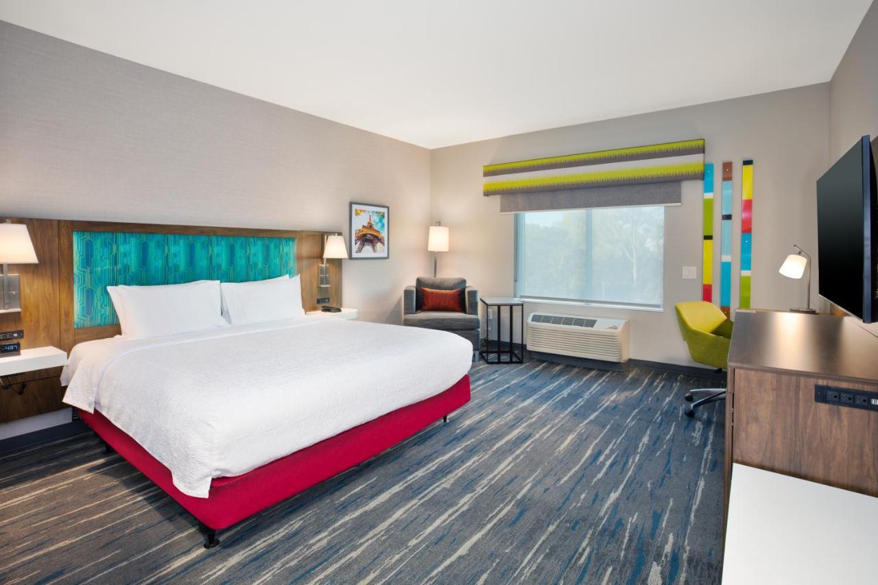 Hampton Inn Paris, Tn Exterior photo