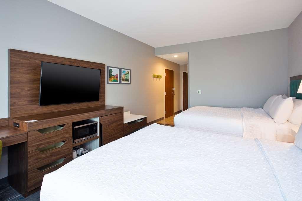 Hampton Inn Paris, Tn Room photo